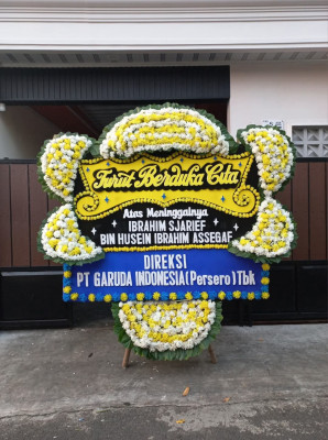 Papan Bunga Duka di Srono