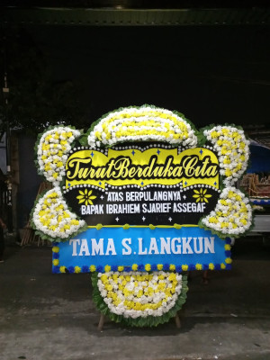 Papan Bunga Duka di Srono