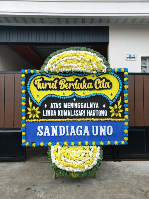 Papan Bunga Duka di Srono